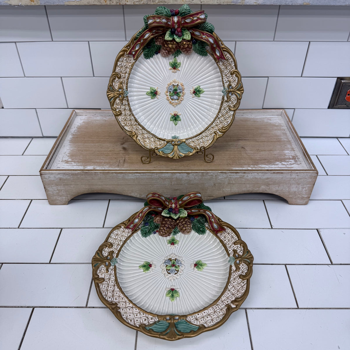 Fitz and Floyd Florentine Christmas Canapé Plates Set of 2