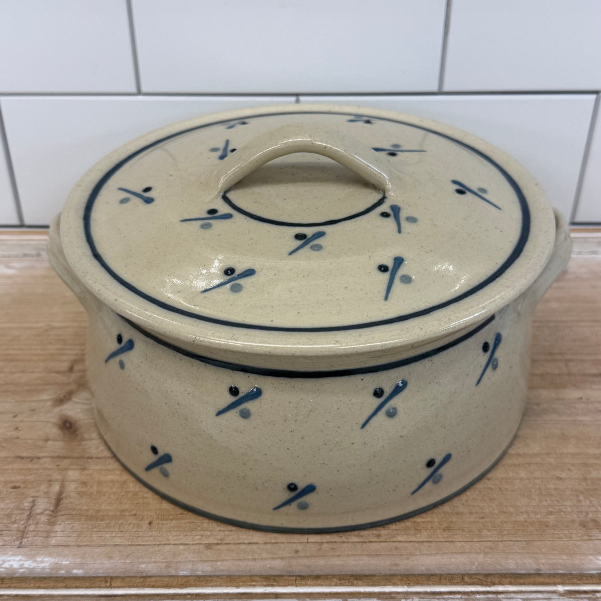 Stoneware Covered Casserole Pottery Serving Dish