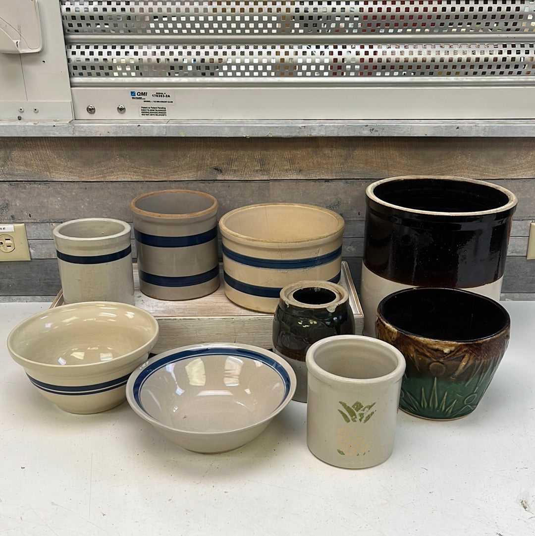 Robinson Ransbottom, Roseville, and Stoneware Selection