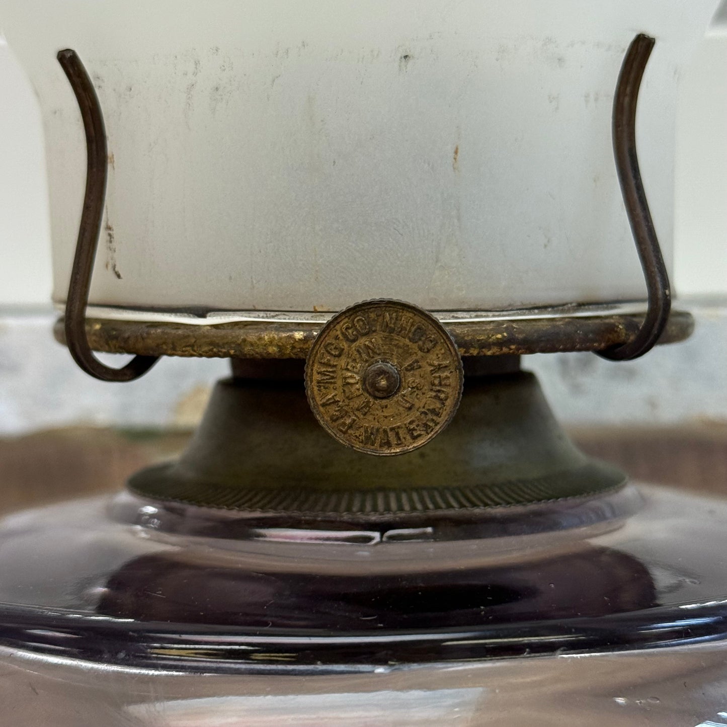 P&A Mfg. Co. Eagle Amethyst Glass Oil Lamp, c.1800s