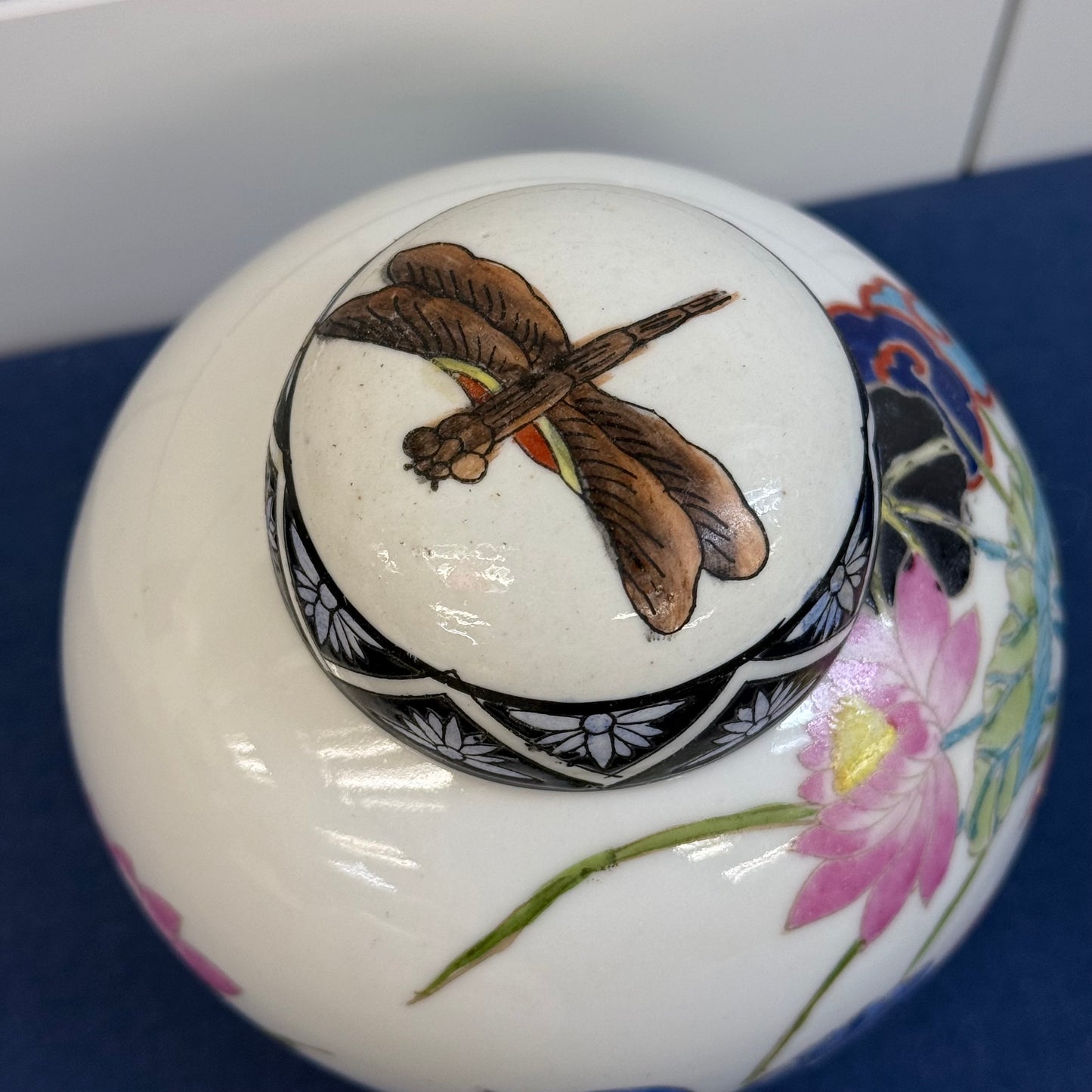 Toyo Porcelain Ginger Jars Bird & Dragonfly Set of 2 Japan
