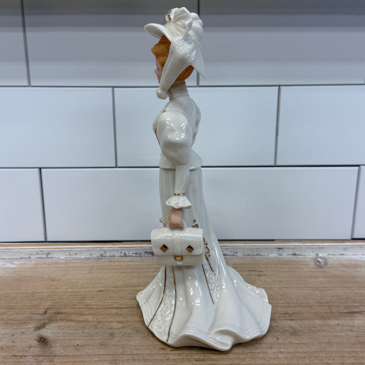 Lenox Grand Voyage Porcelain Lady Figurine 1995