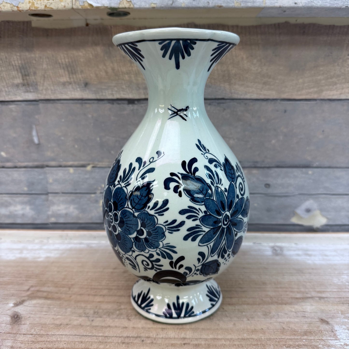 Blauw Delfts Hand Painted Ceramic Vase