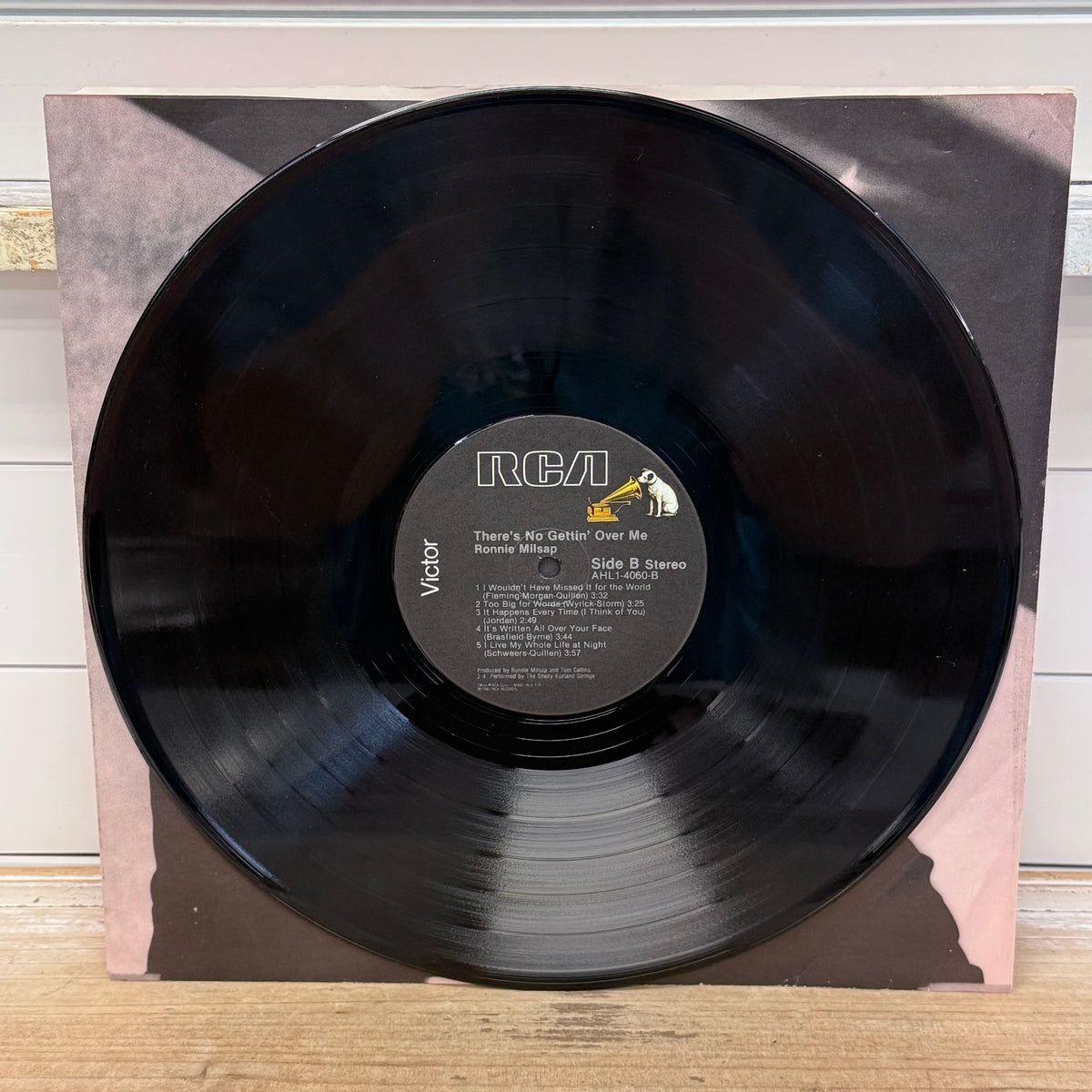 Ronnie Milsap There’s No Gettin’ Over Me Vinyl LP 1981 - AHL1-4060