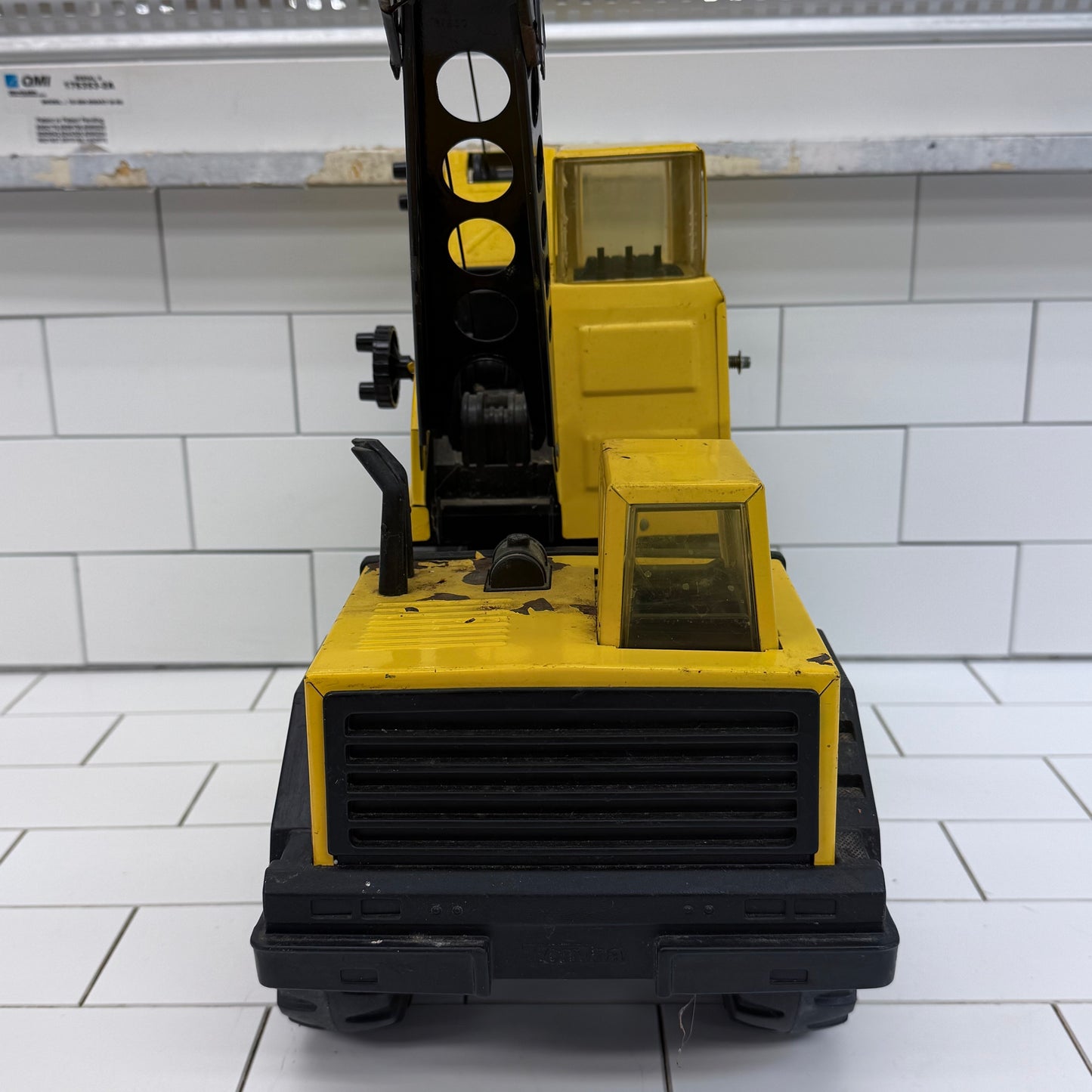 Tonka Turbo Diesel XMB-975 Clam Bucket Crane