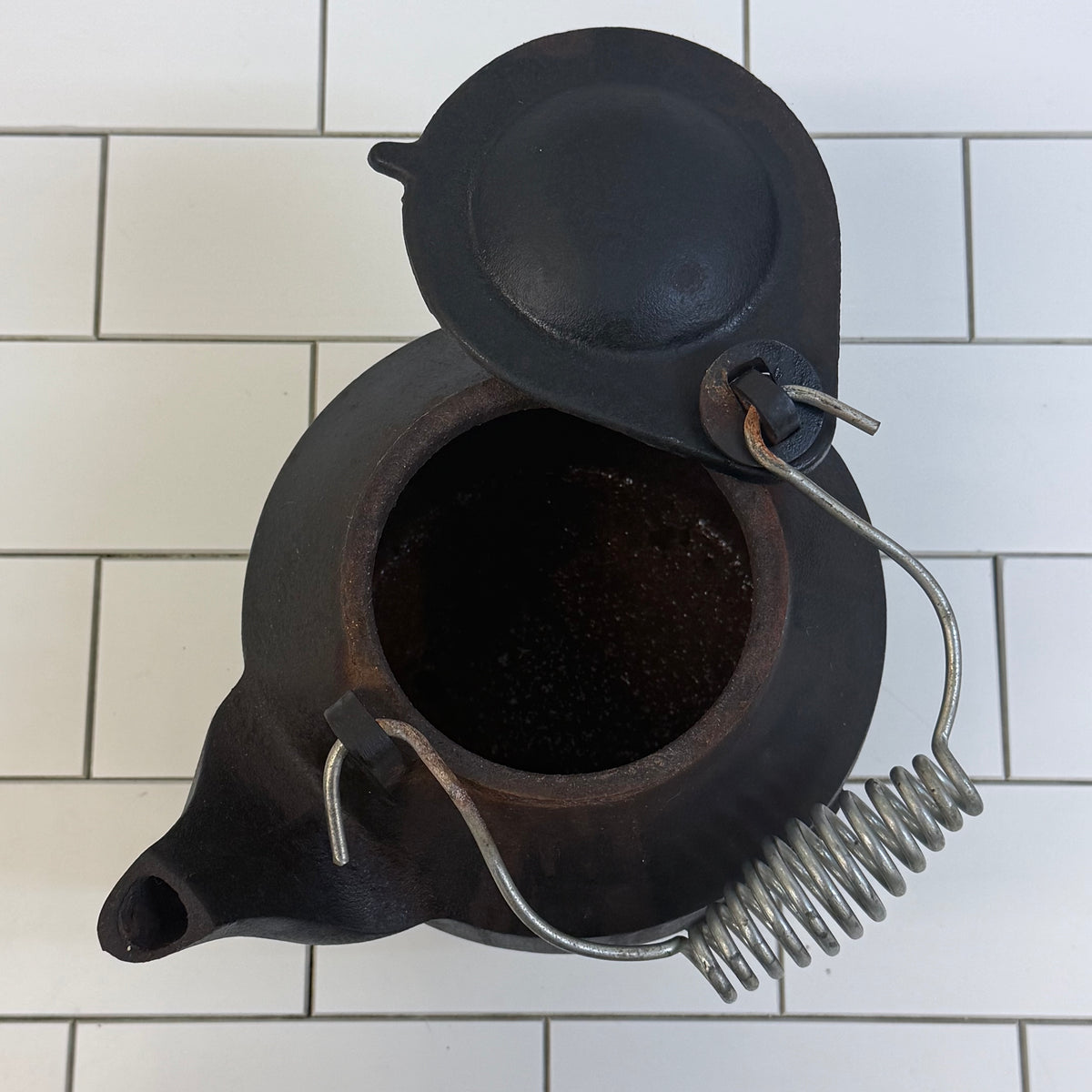 John Wright Cast Iron Tea Kettle Pennsylvania 1970s