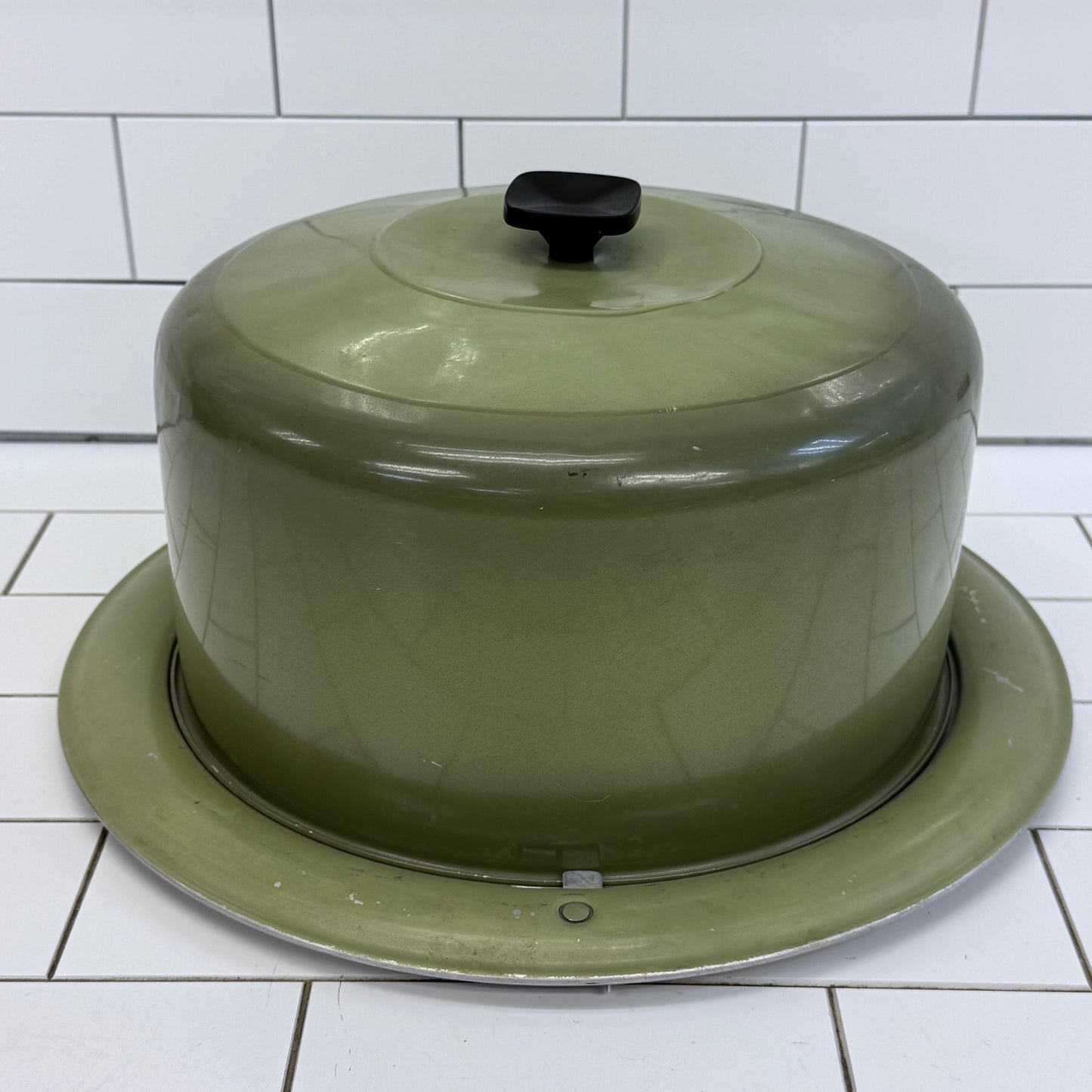 West Bend Avocado Green Locking Aluminum Cake Carrier 1970s