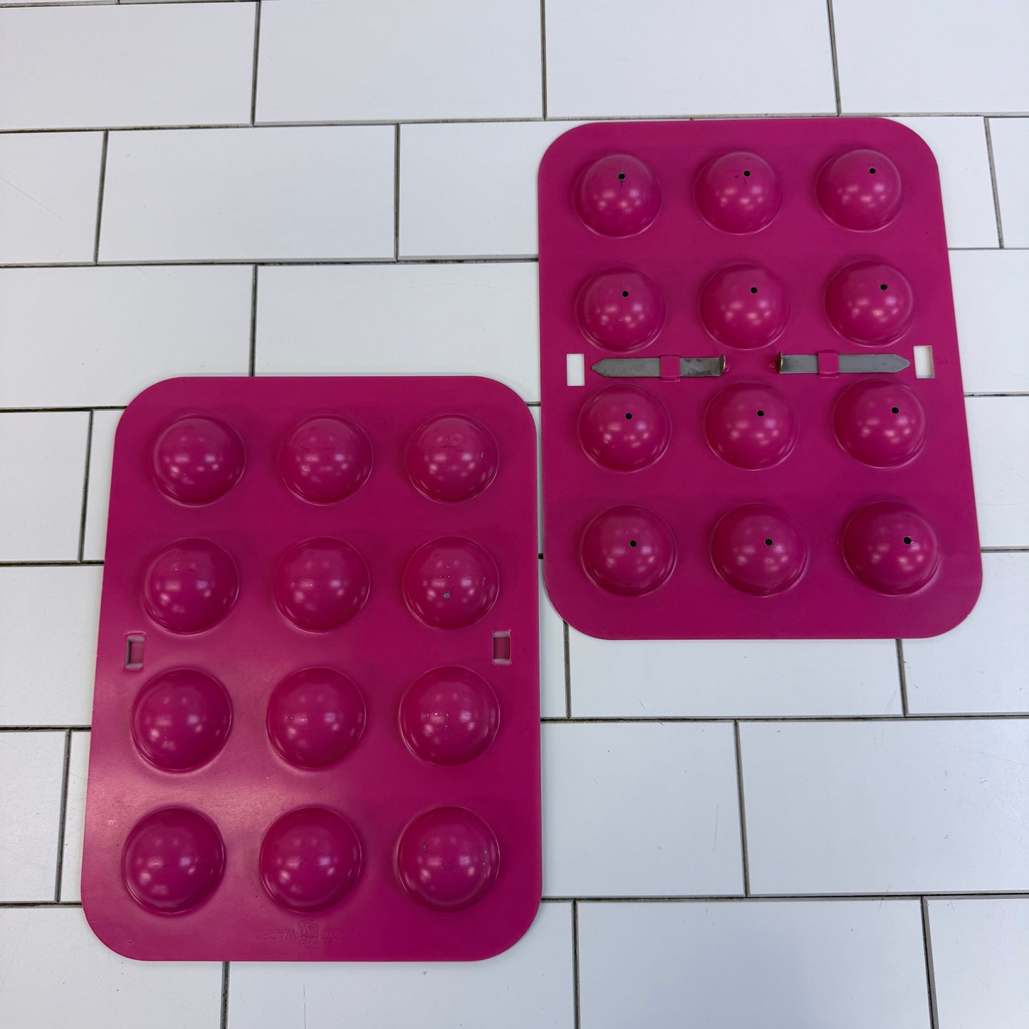 Nordic Ware Locking Cake Pop Molds Set of 2