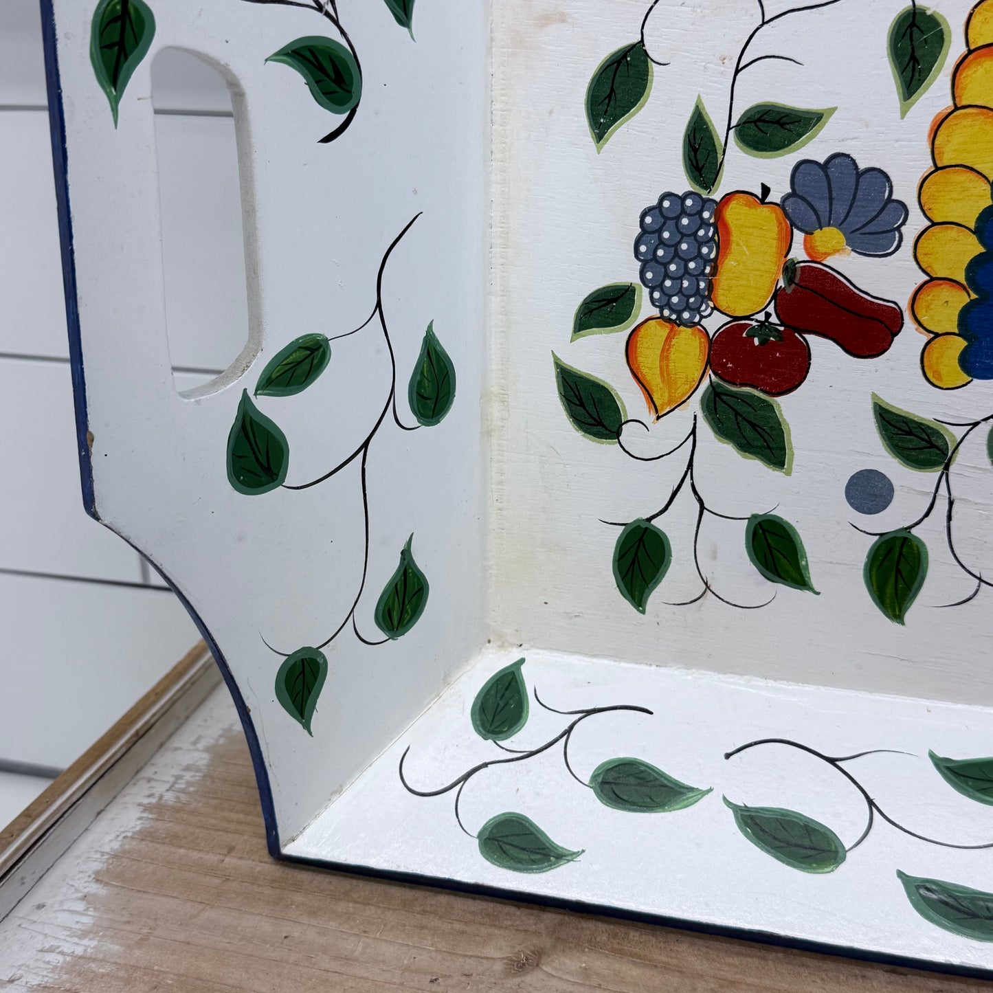 Style-Eyes Baum Bros Provence Rooster Hand Painted Tray