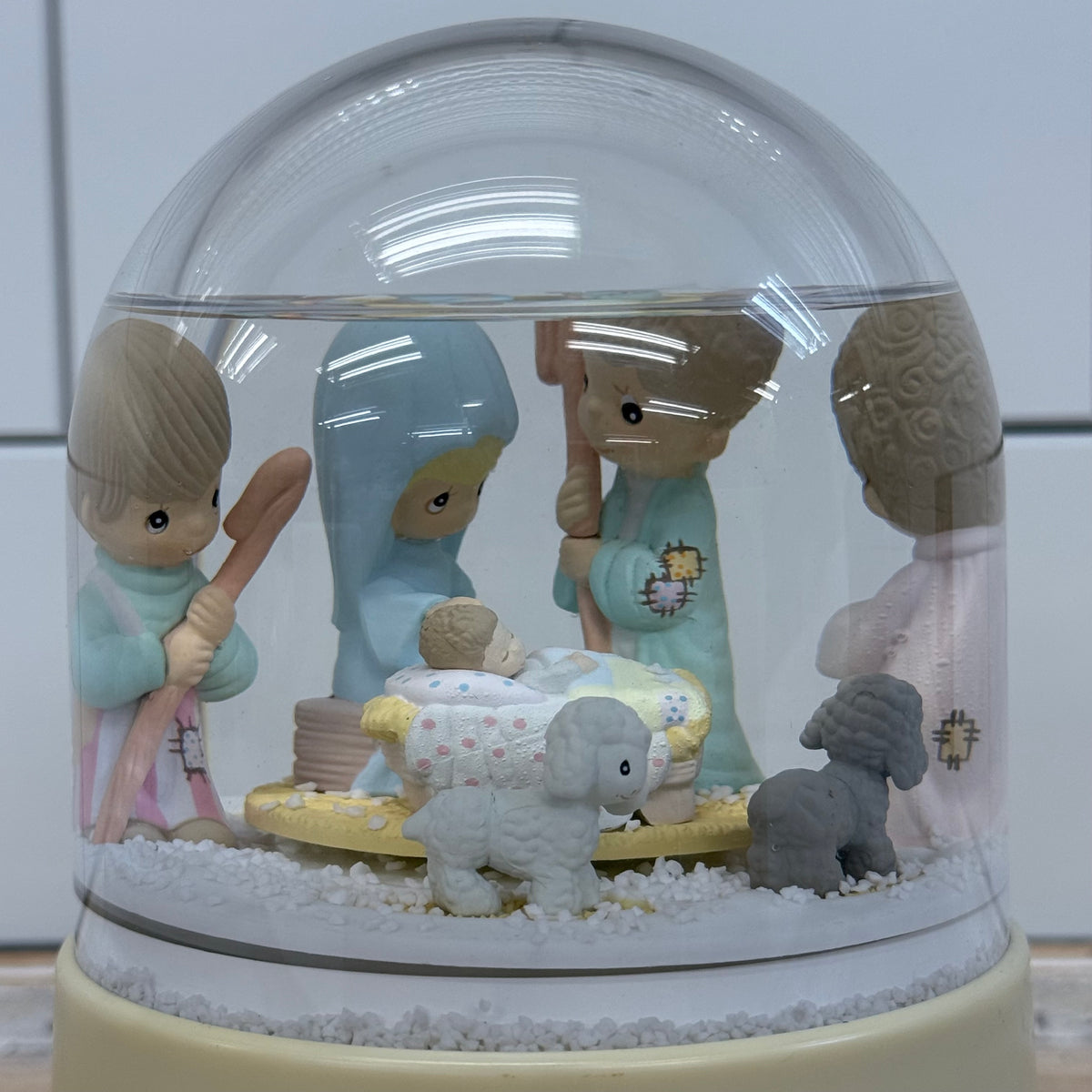 Precious Moments Nativity Musical Snow Globe with Box 1980s