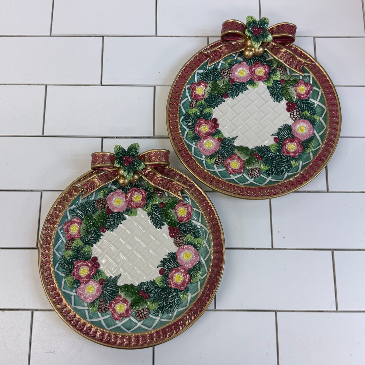 Fitz and Floyd Christmas Wreath Canapé Plates Set of 2