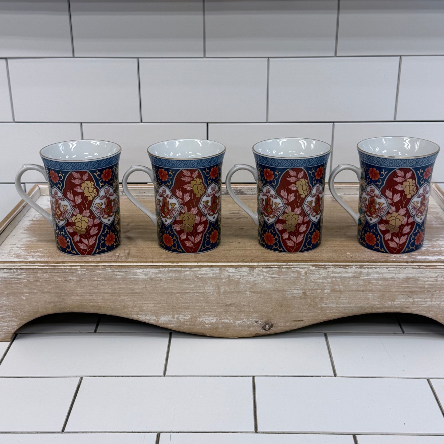 Smithsonian Imari Style Gilded Porcelain Mugs Set of 4