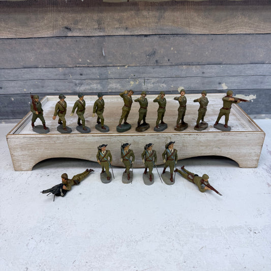 Toy Soldier Figurines, Set of 16