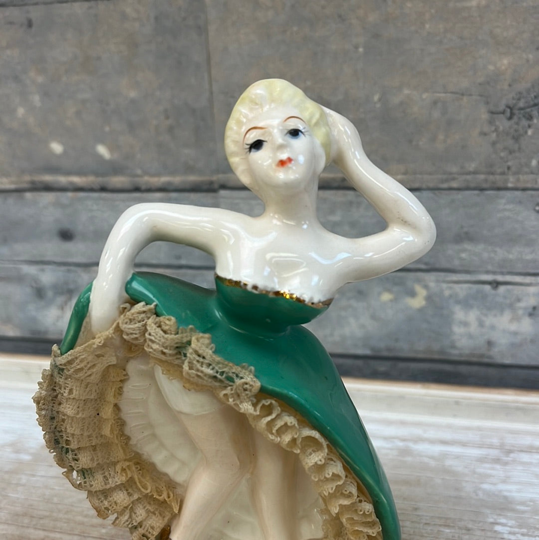 Vintage Hamilton Gaslight Village Figurine