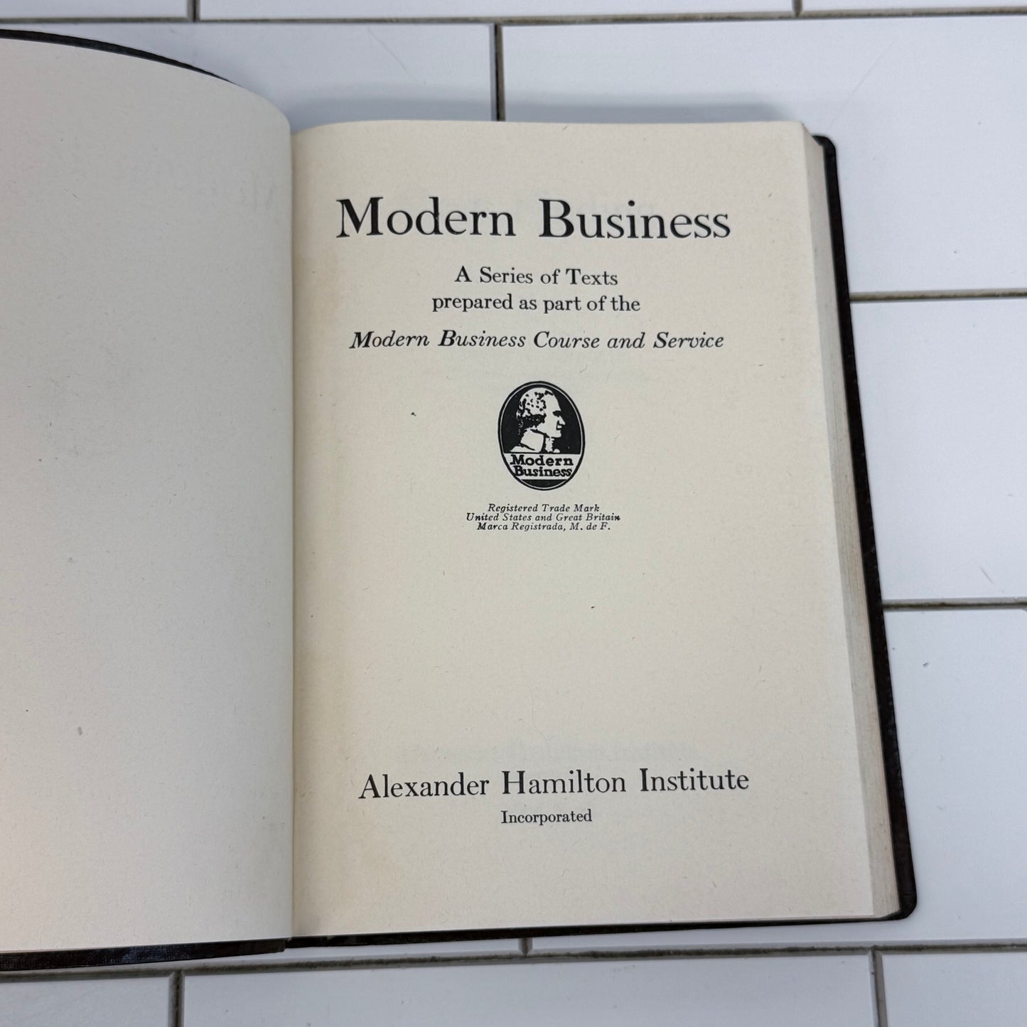 Modern Business Books Alexander Hamilton Institute Set 13 Vintage  1943-45