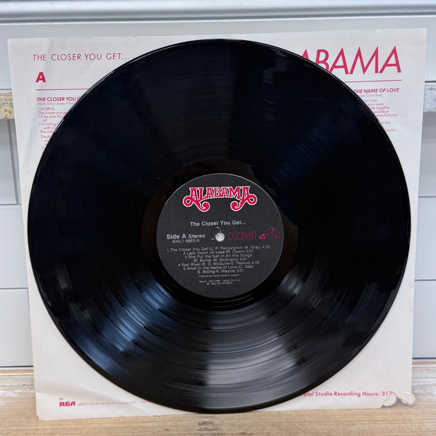 Alabama The Closer You Get Vinyl Record LP 1983 #AHL1-4663