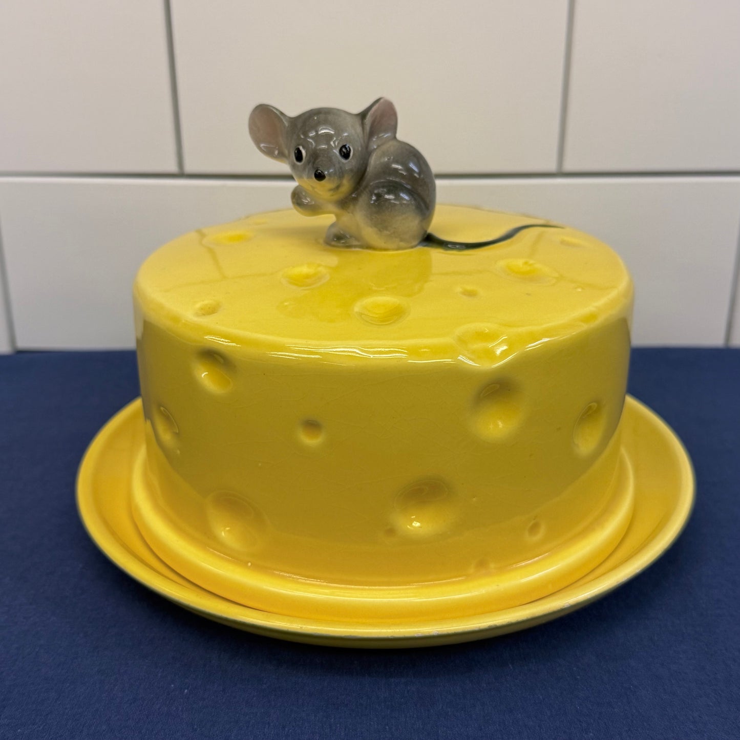 Mouse on Cheese Covered Serving Dish Ceramic Plate Dome Lid