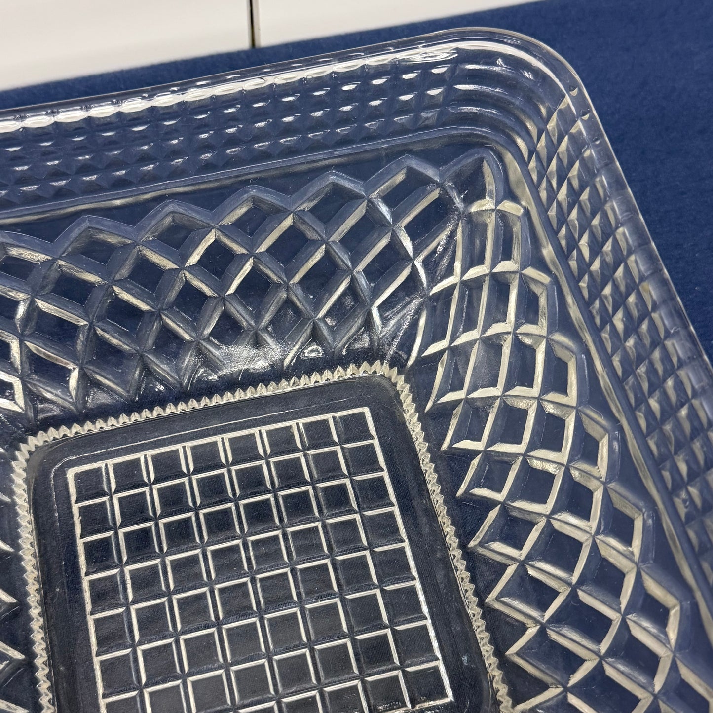 Federal Glass Diamond Lattice Dish