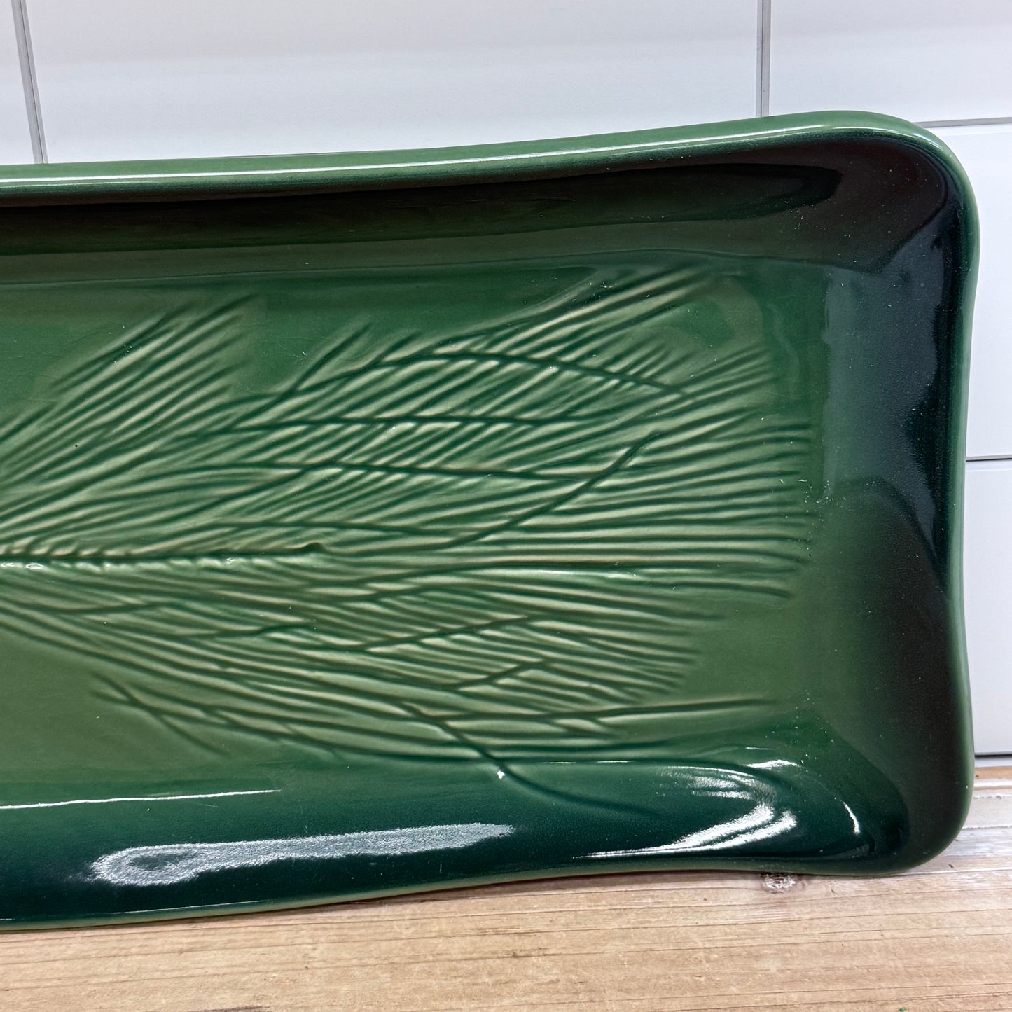 Southern Living Mt. Vernon Pine Sprig Tray Kay Wayne 2004