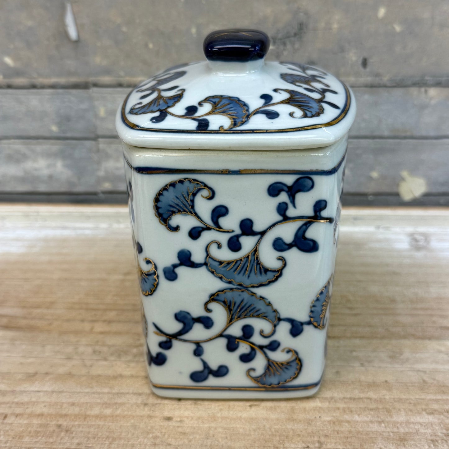 Chinoiserie Floral Porcelain Jar Selection