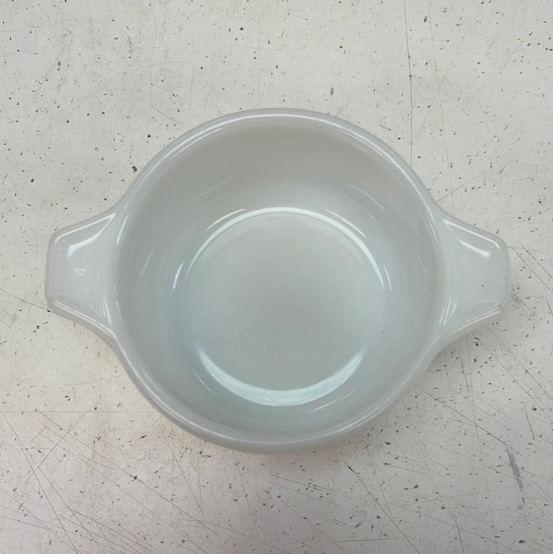 Dynaware Pyr-o-Rey Milk Glass Casserole Dish 6”, 1960s