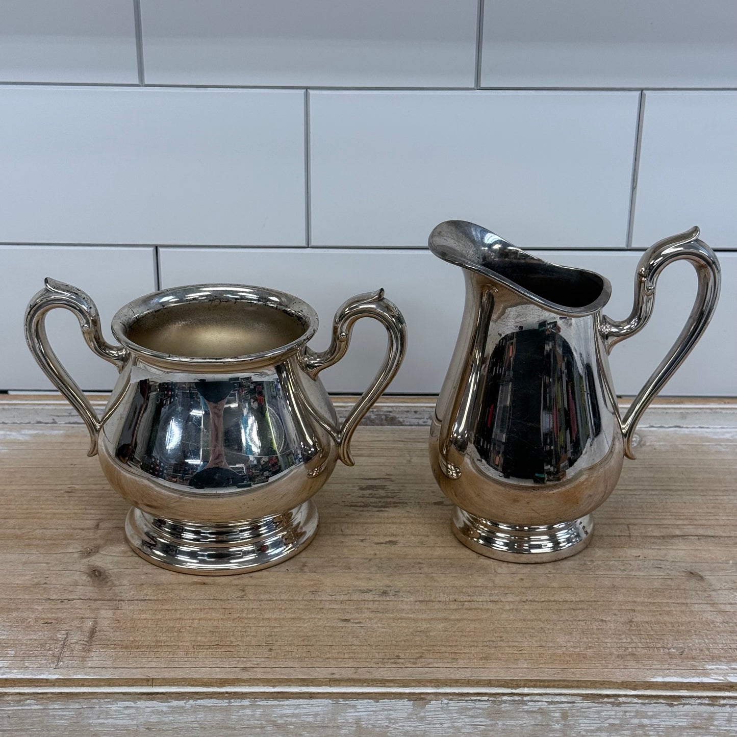 Reed & Barton Jamestown Silverplate Sugar & Creamer Set