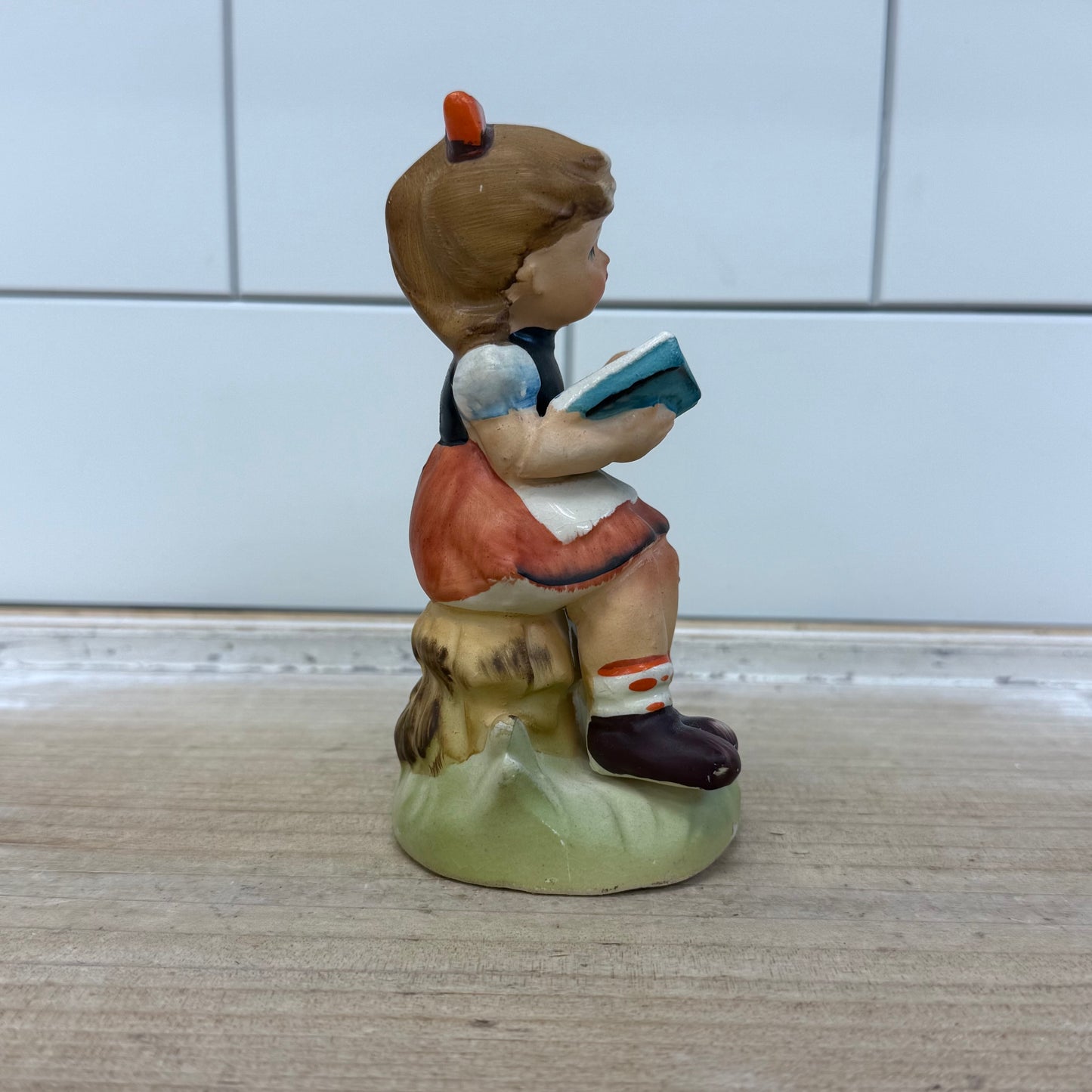 Arnart 5th Ave Photo Play Girl Figurine, Hand Painted Ceramic