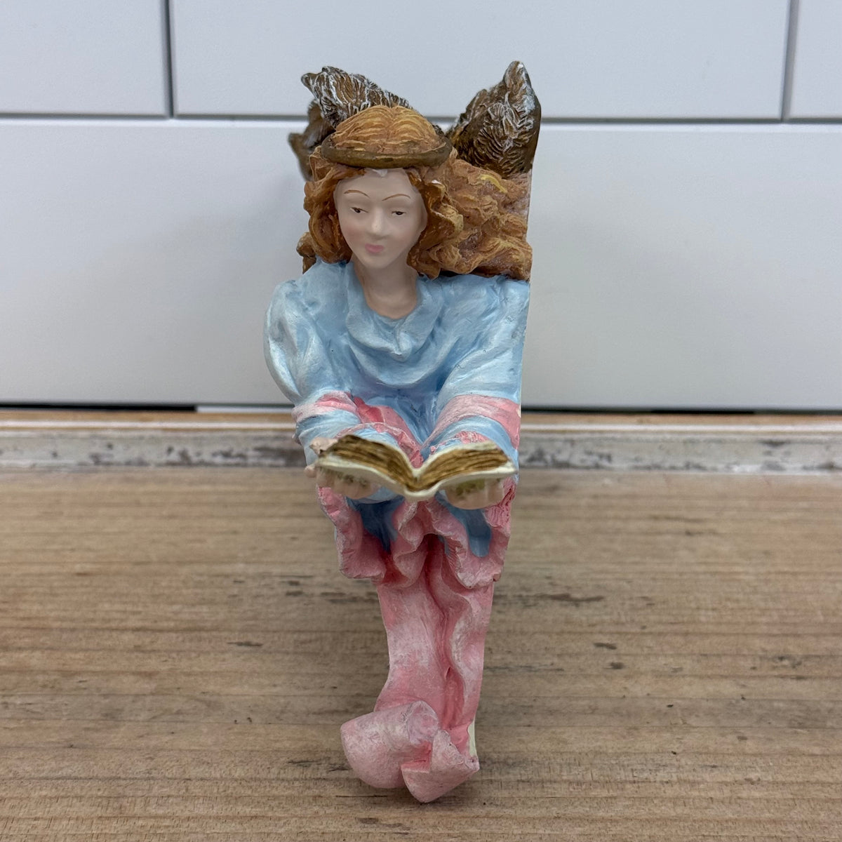 Avon Gift Collection Flying Angel Figurine with Box