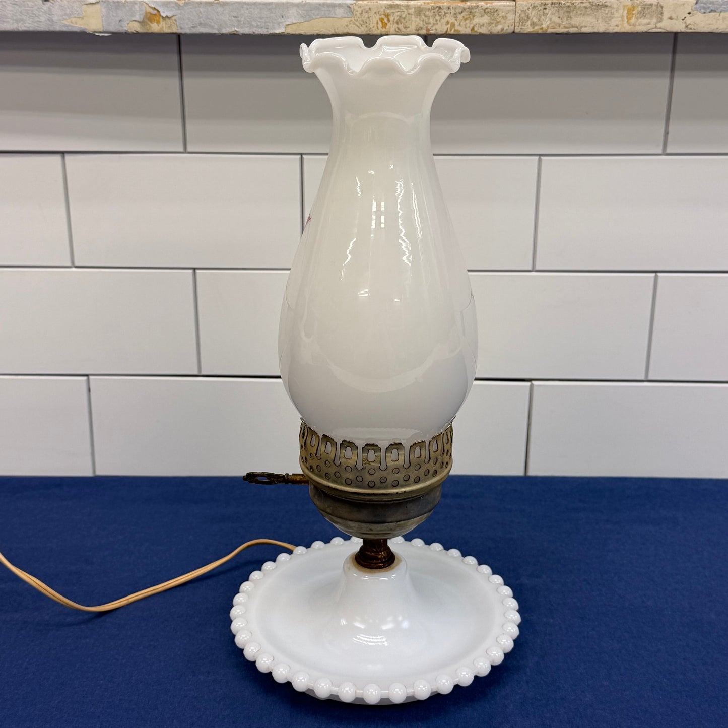 Vintage Milk Glass Floral Table Lamp 1950s