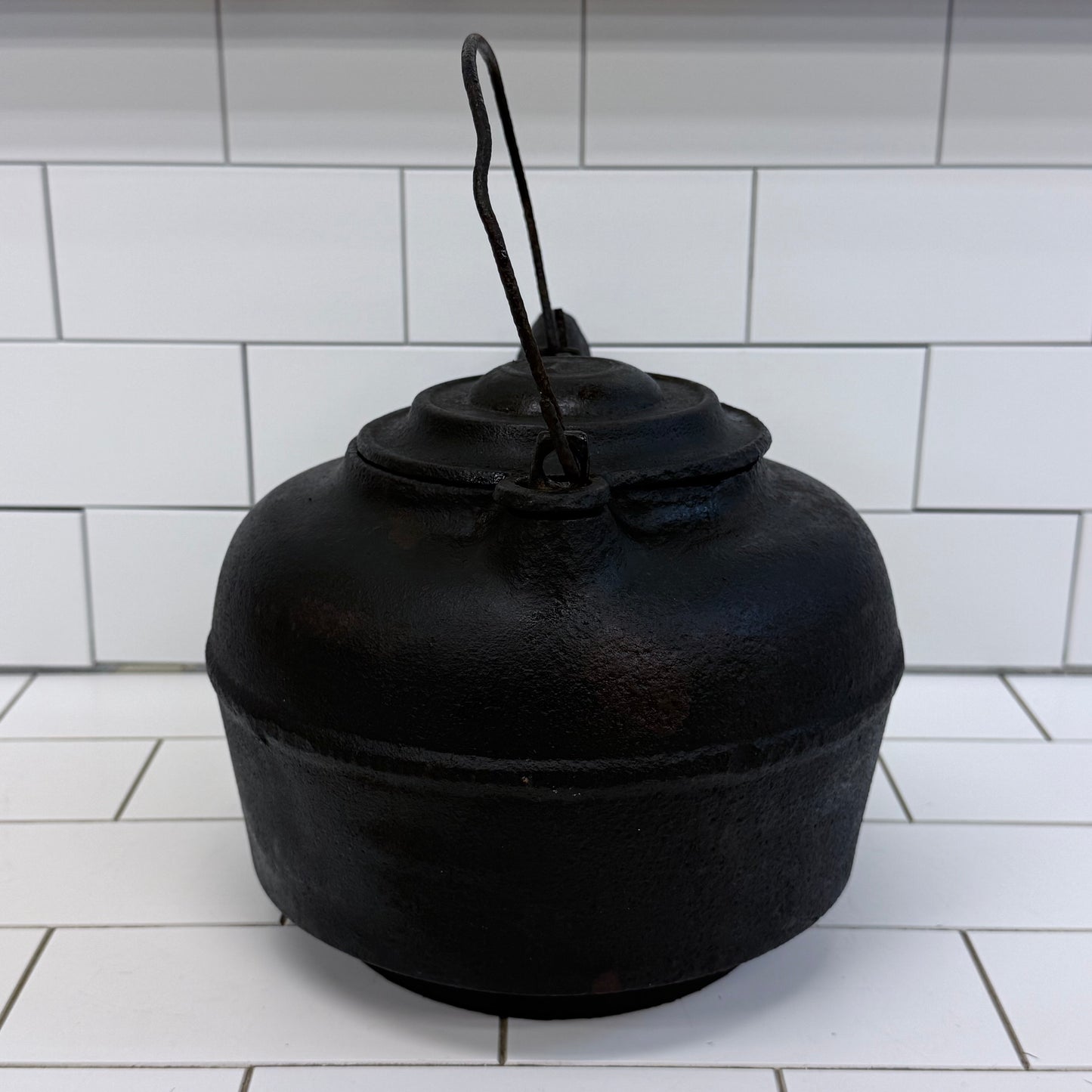 Antique Cast Iron Hearth Tea Kettle No. 7 Primitive Americana
