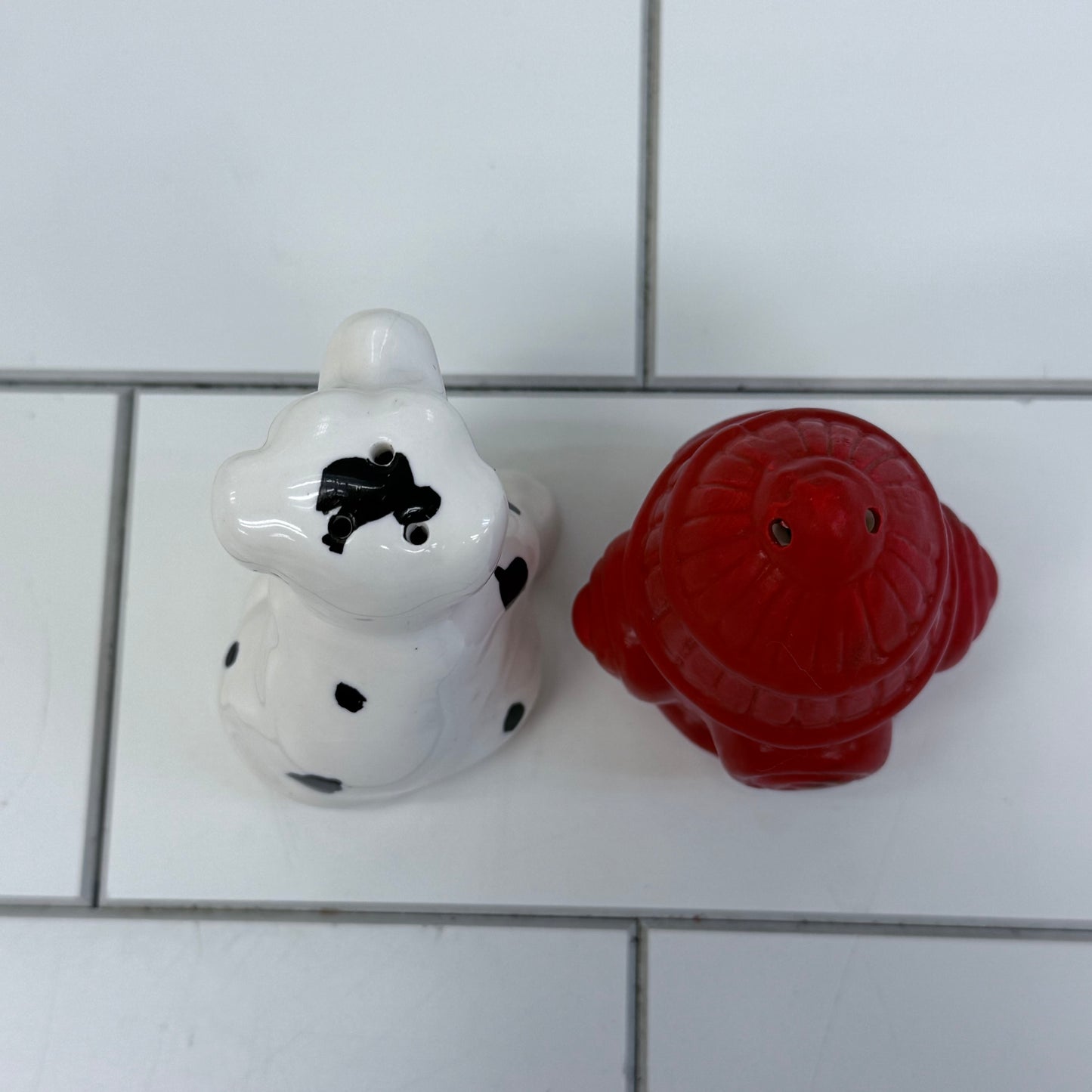 Dog n’ Fire Hydrant Salt & Pepper Set