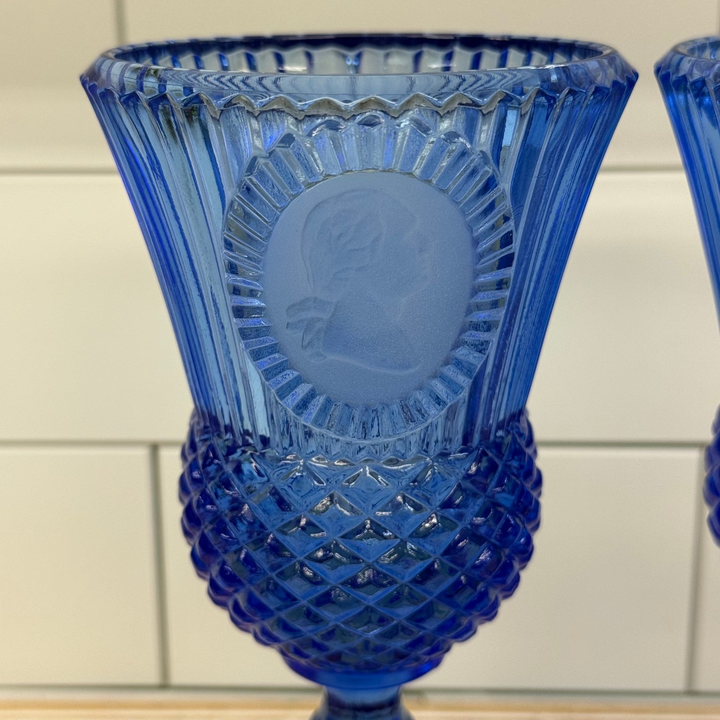 Avon Fostoria George Washington Cameo Cobalt Goblets Set 2 1976