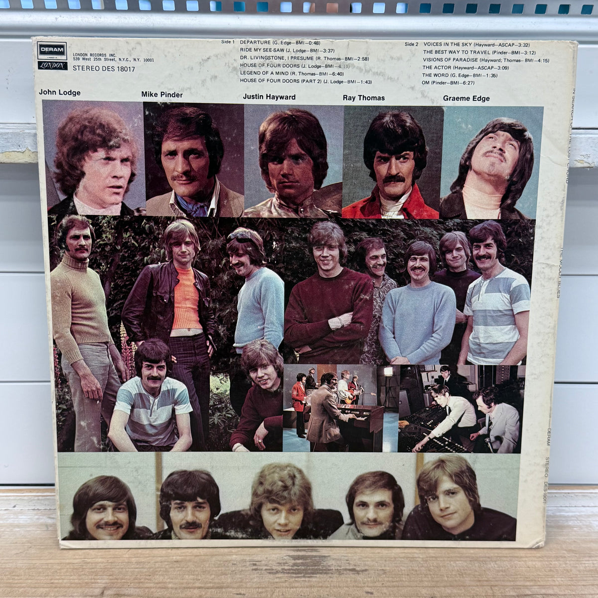 The Moody Blues In Search of the Lost Chord Vinyl Record, 1968 - DES 18017