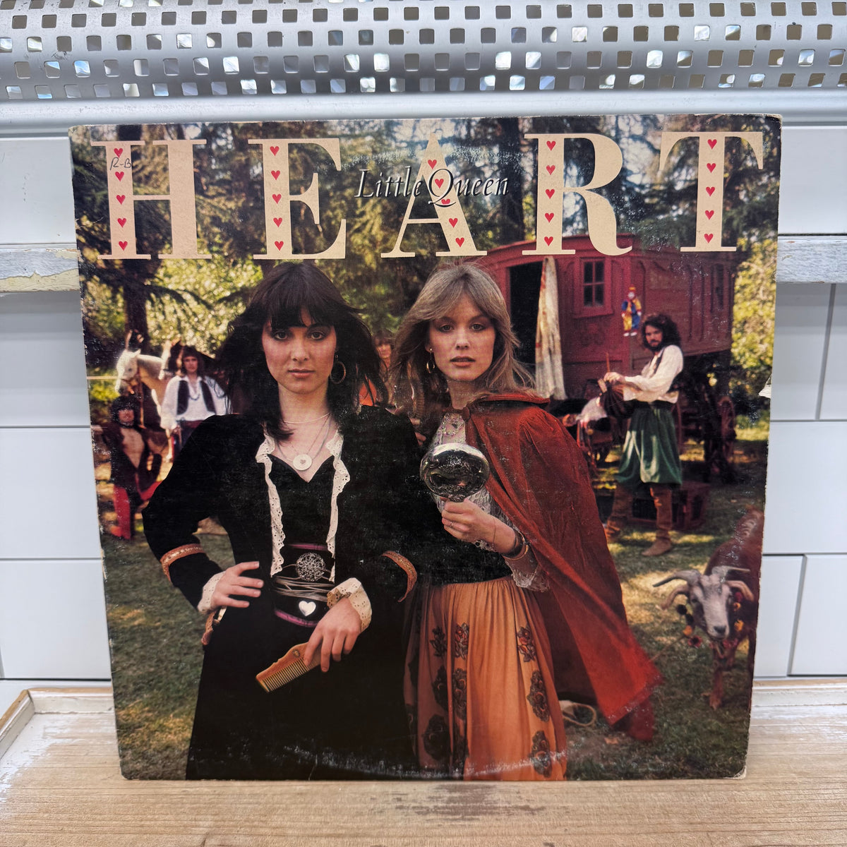 Heart Little Queen Vinyl Record, 1977 – Portrait JR 34799
