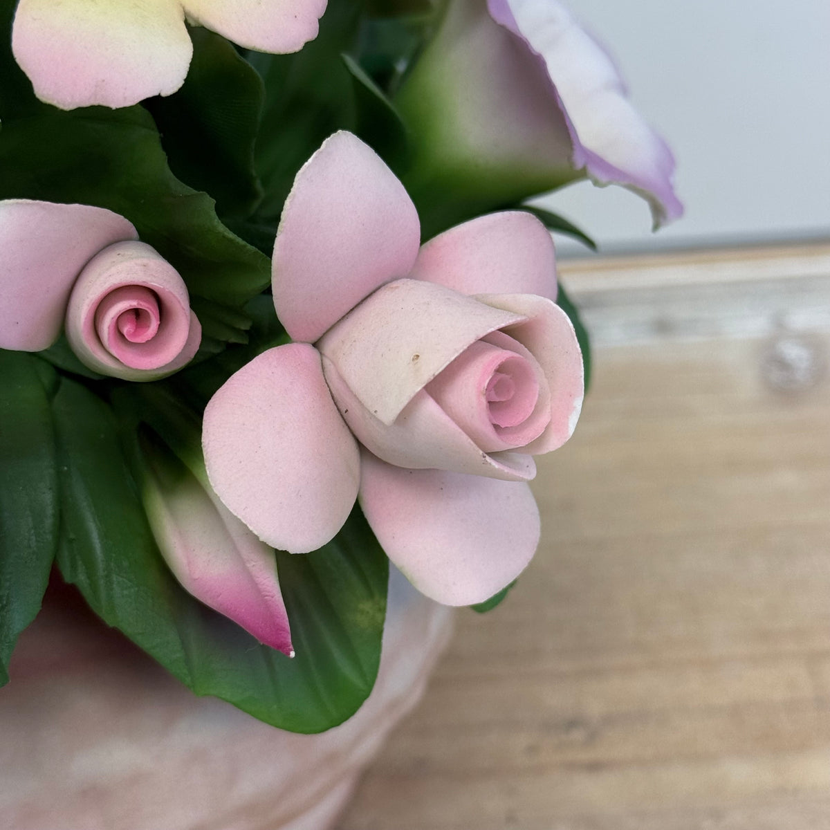 Capodimonte Italy Porcelain Floral Bouquet