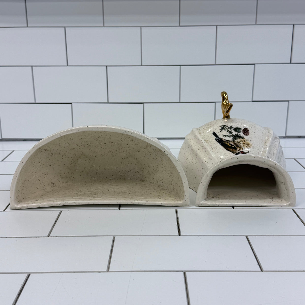 Decorative Lavabo Wall Fountain Vintage Signed 1981