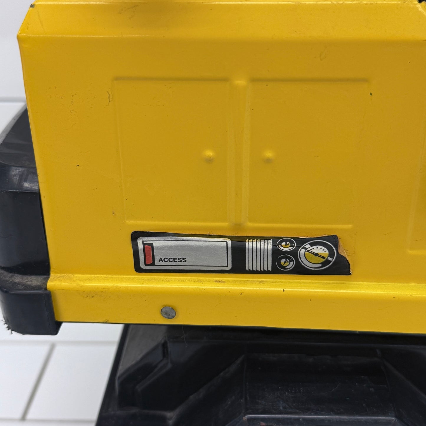 Tonka Turbo Diesel XMB-975 Clam Bucket Crane