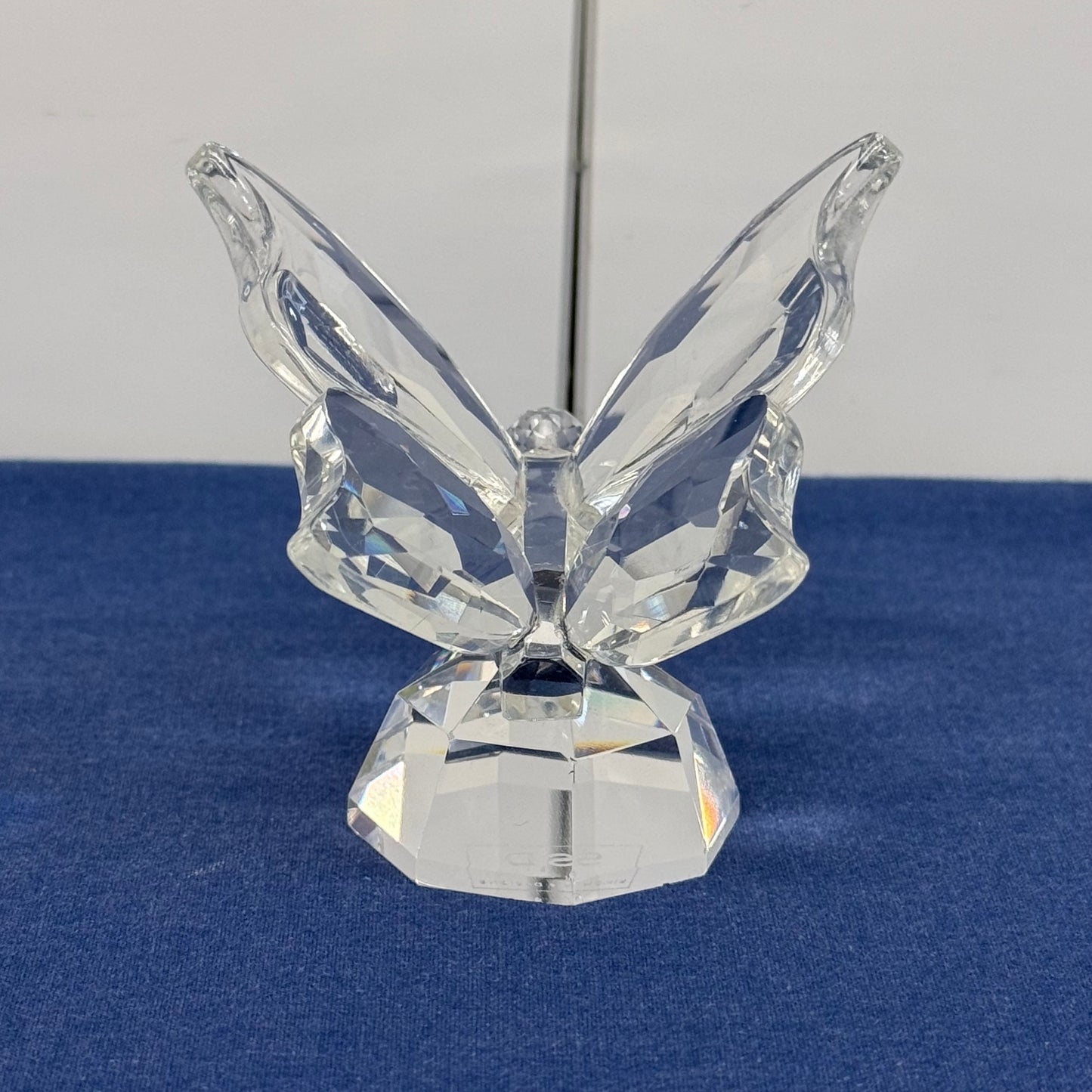 Simon Designs Butterfly Paperweight Faceted Crystal Figurine