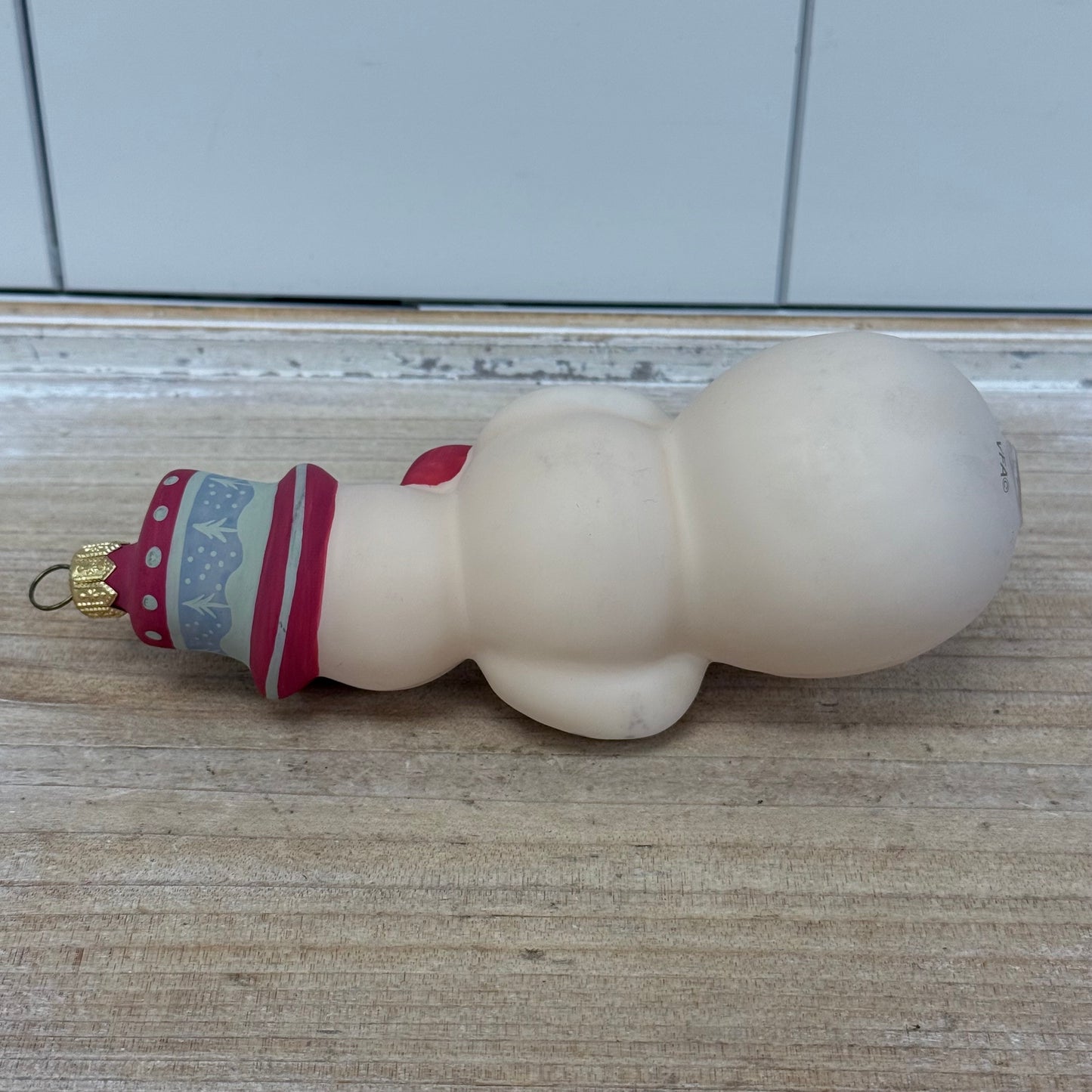 Vaillancourt Folk Art Glass Snowman Ornament