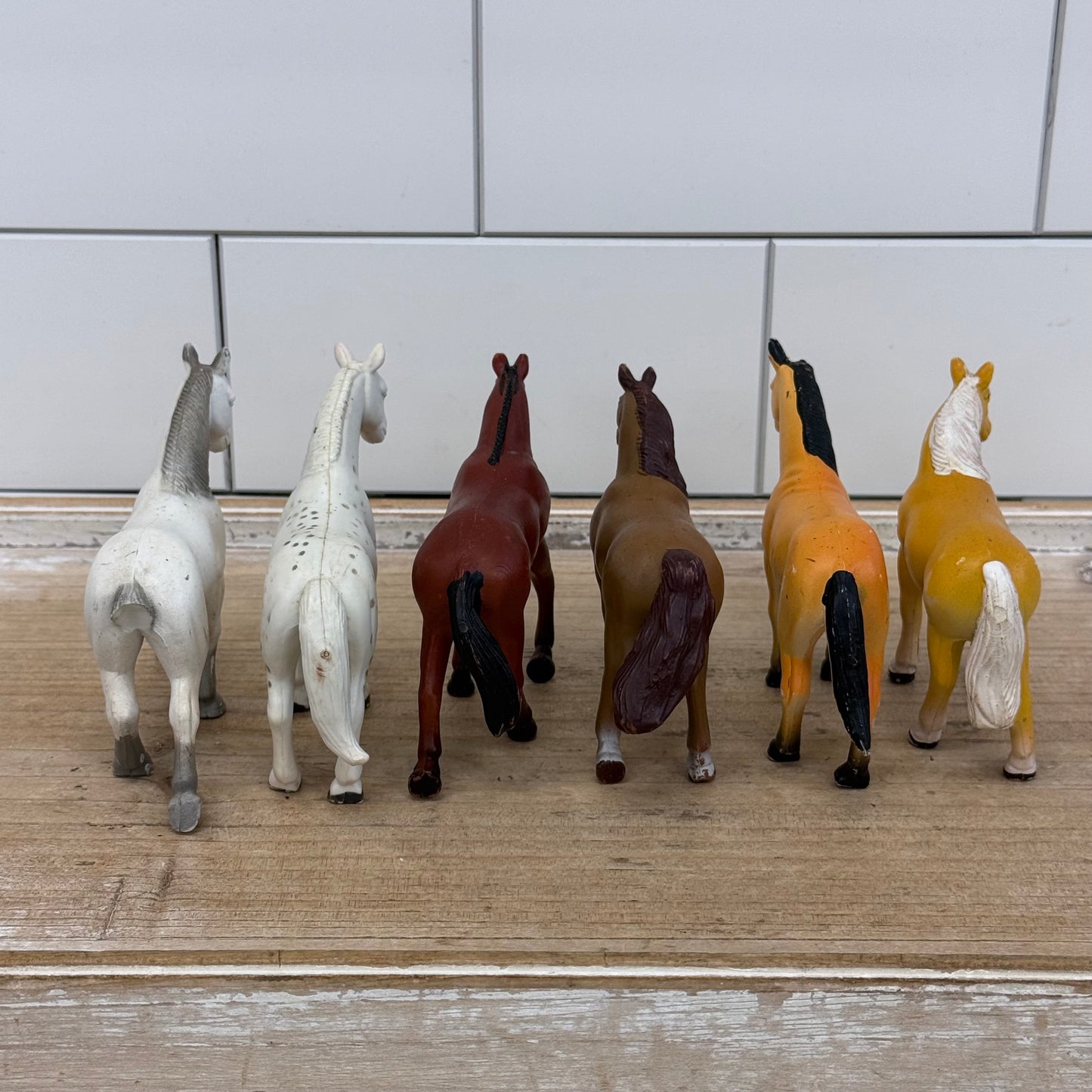 Funrise Toy Horse Figurines with Wooden Stable Set of 7 1988