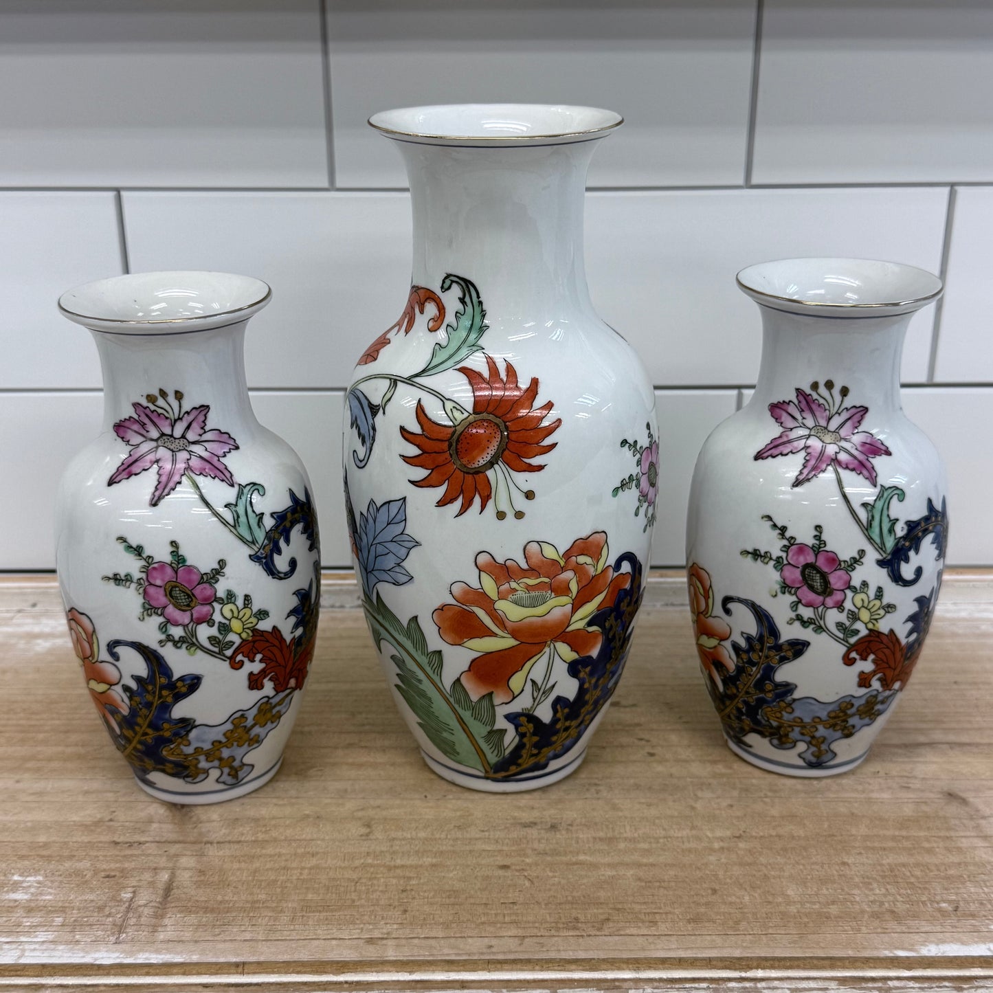 Fleury by Toyo Tobacco Leaf Style Porcelain Vases Set of 3 1988