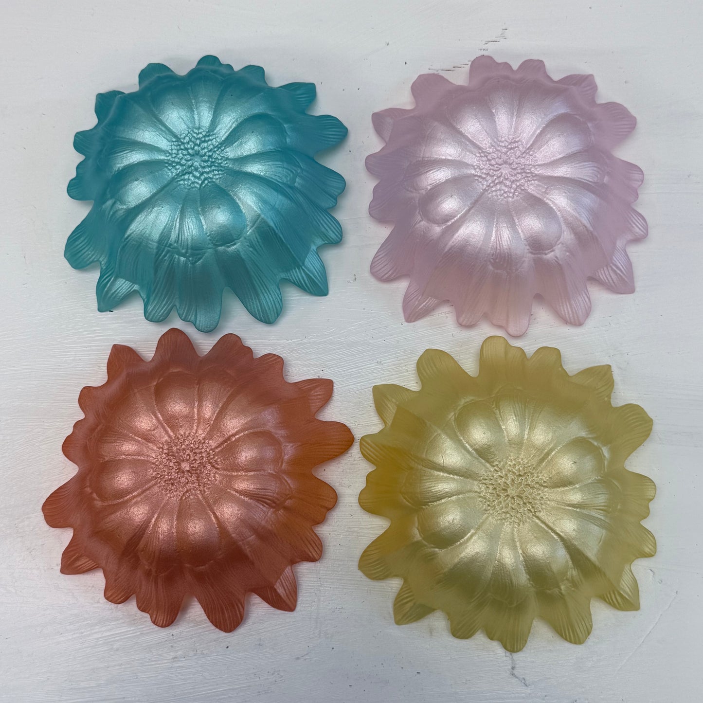 Akcam Iridescent Glass Dishes, Set of 4