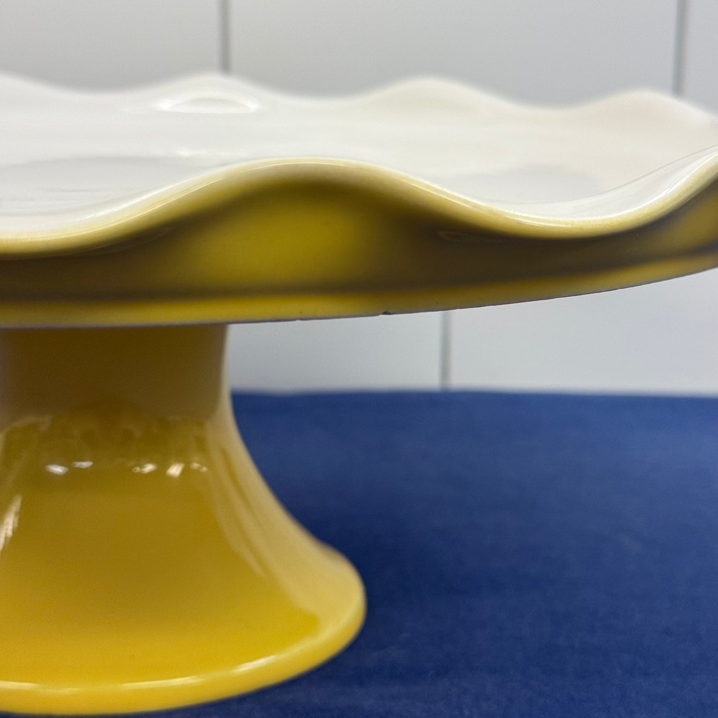 Crate & Barrel Susie Yellow Ruffled Pedestal Cake Plate 13”