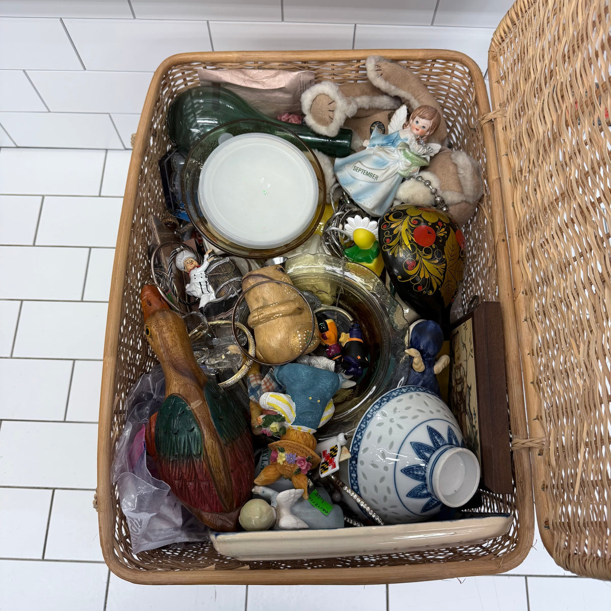 Estate Mystery Basket Vintage 28 Lbs
