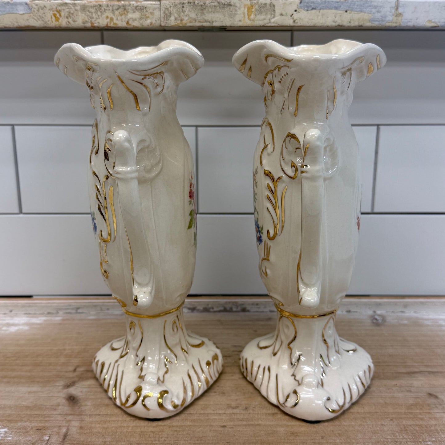 Pauls Gifts Rococo Revival Floral Vases