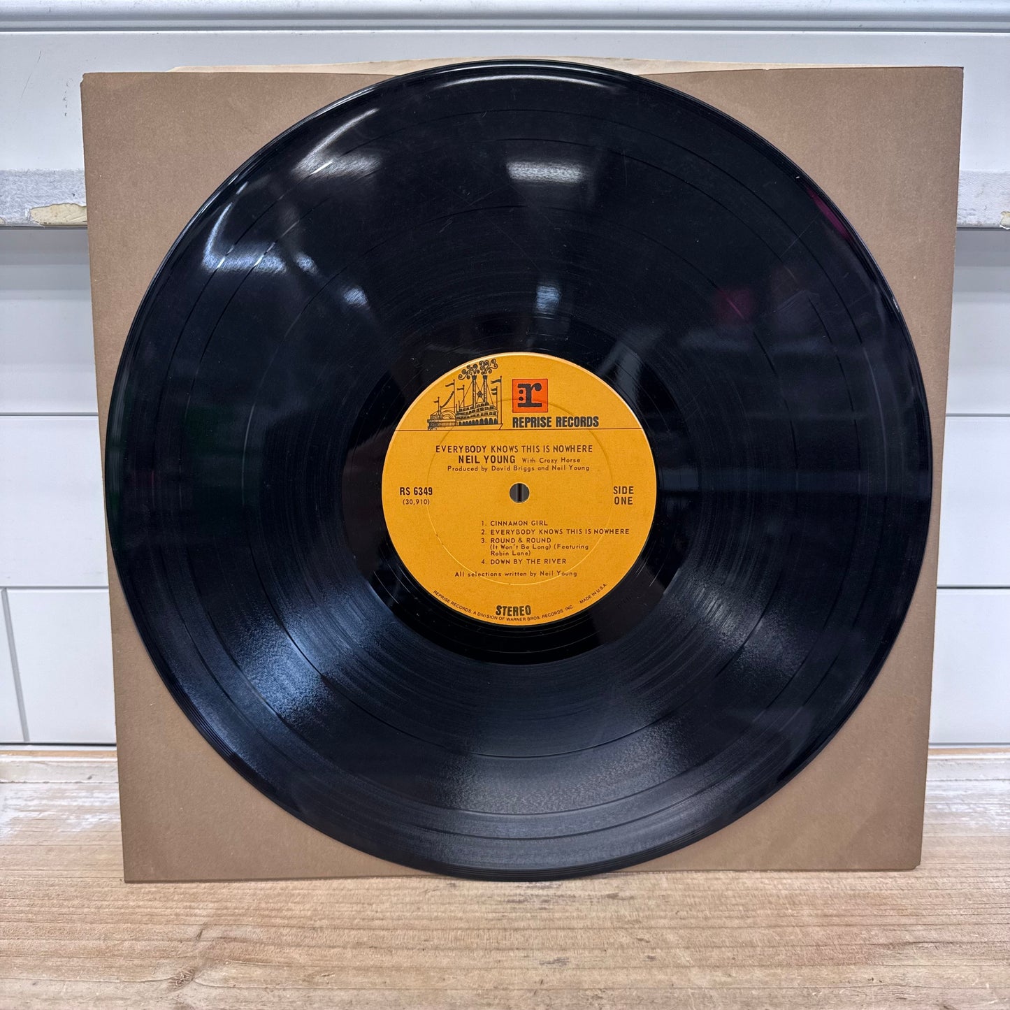 Neil Young Everybody Knows This Is Nowhere Vinyl Record 1969