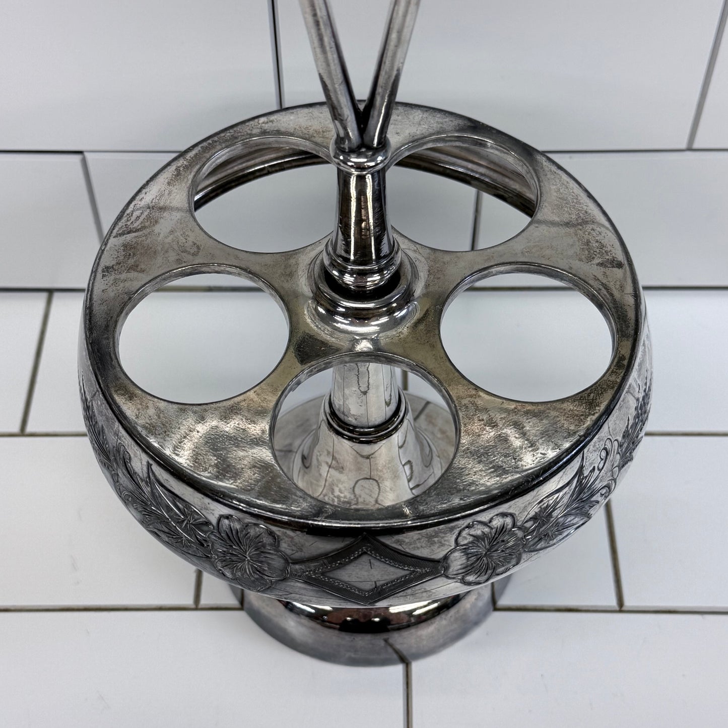 Aurora S.P. Mfg. Co. #436 Lazy Susan Cruet Set Silverplate