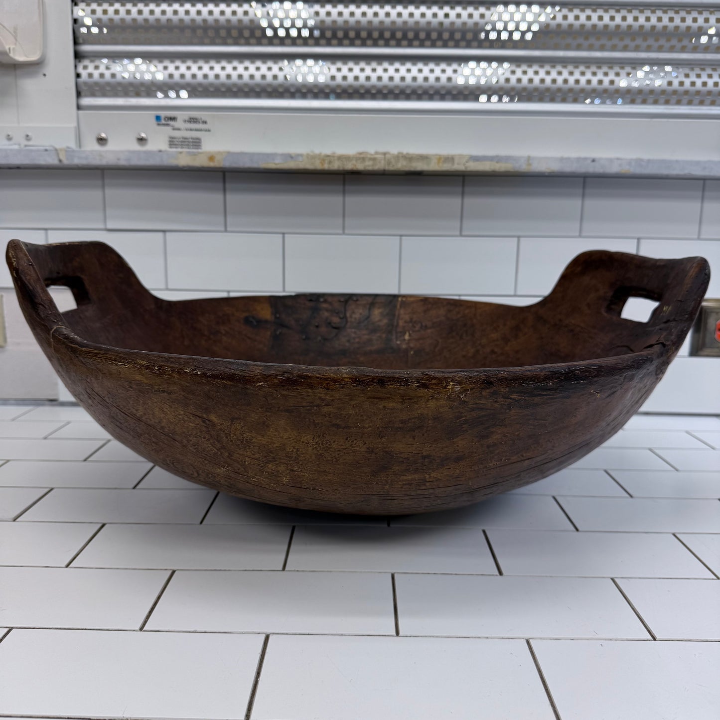 Colonial Williamsburg Treenware Everard Handled Bowl Repro 23”