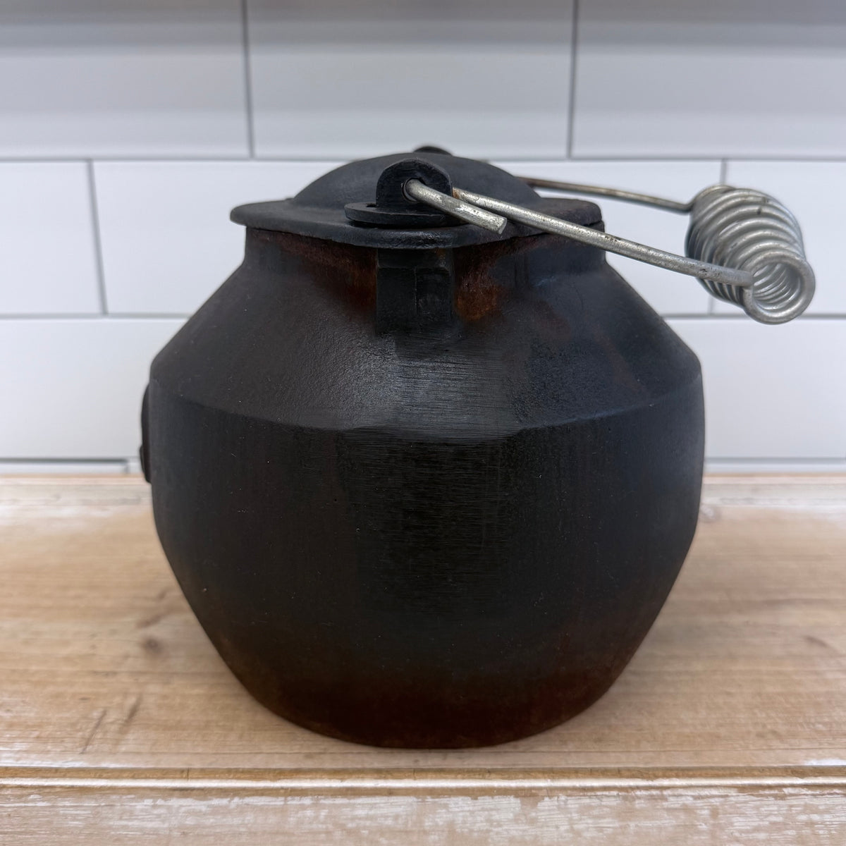 John Wright Cast Iron Tea Kettle Pennsylvania 1970s