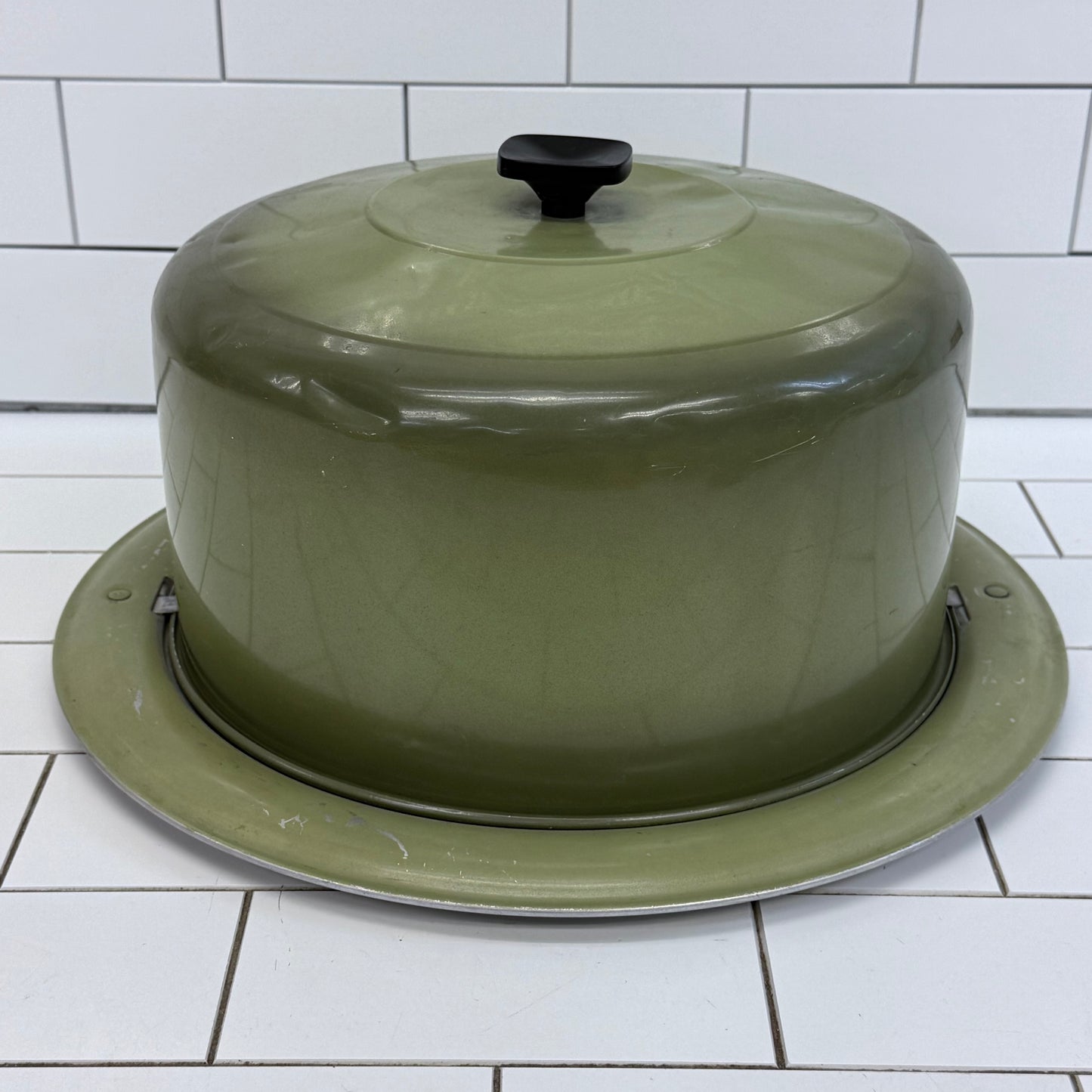 West Bend Avocado Green Locking Aluminum Cake Carrier 1970s